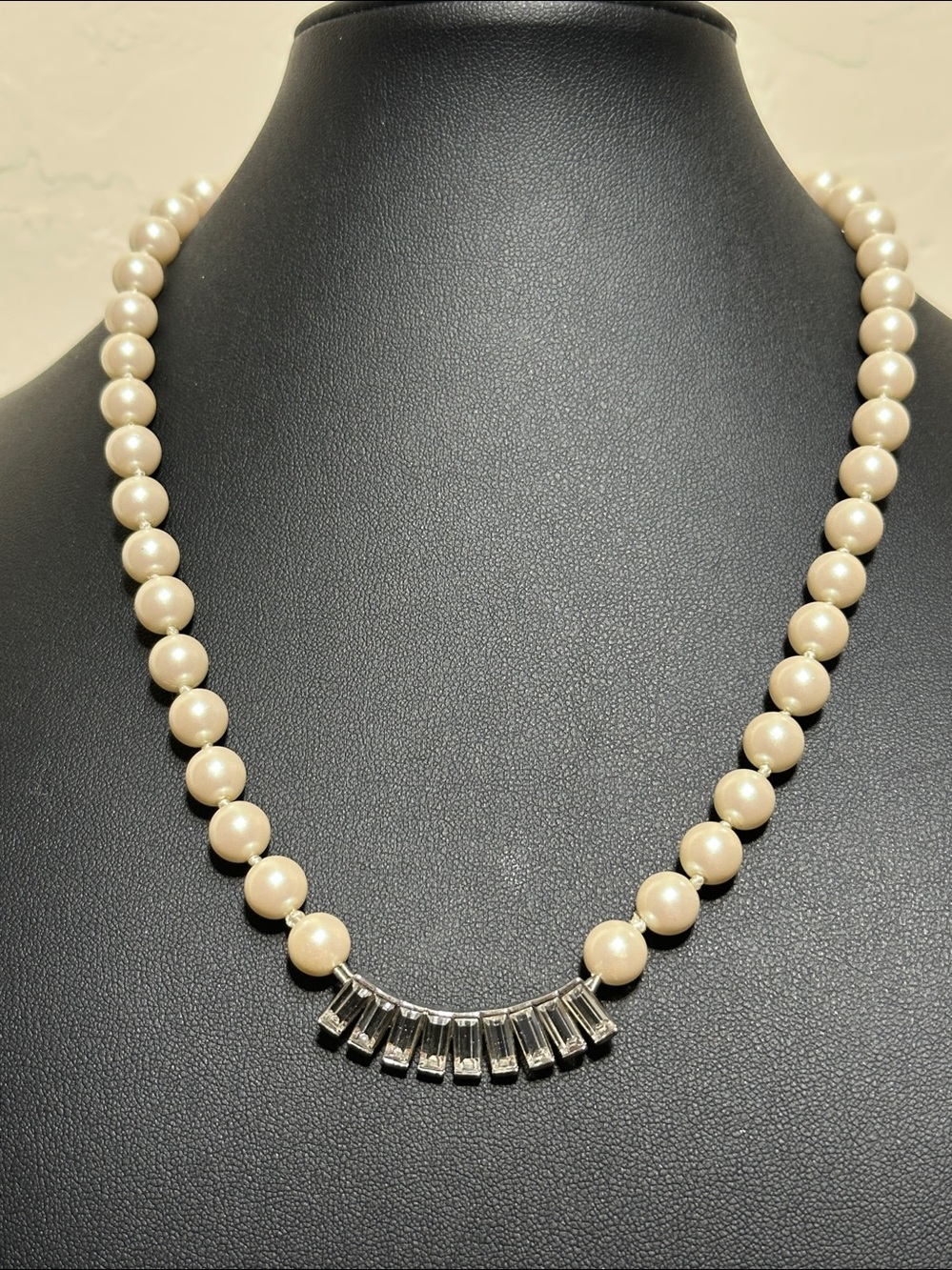 Monet Rhodium Plate Hand Knotted Glass Pearl Crystal Baguette Necklace VTG
